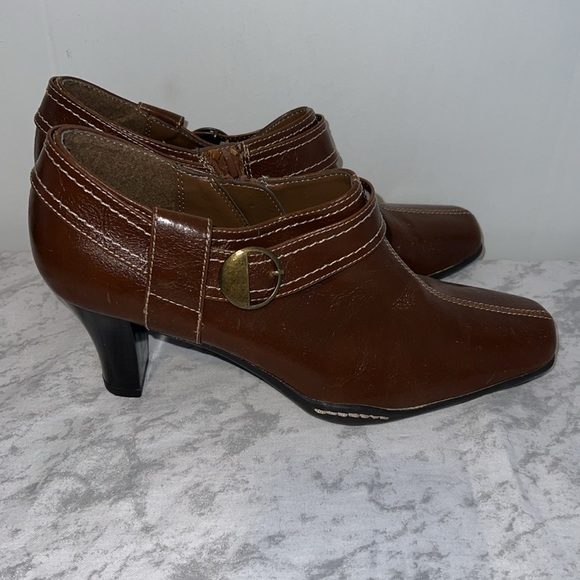 A2 by Aerosoles Brown Ankle Booty Side Zipper - Picture 2 of 7